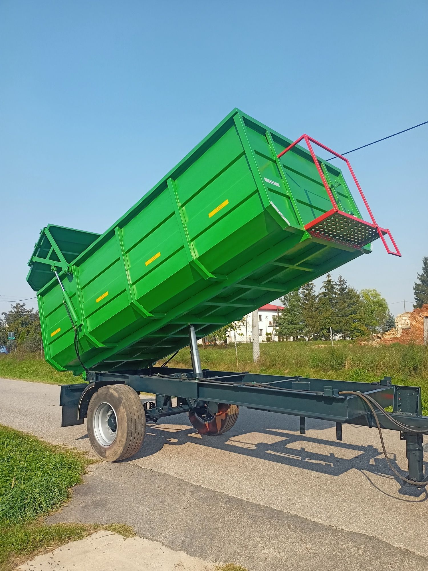 Przyczepa wywrotka skorupowa