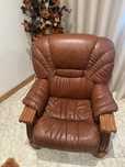 Sofas castanhos em pele