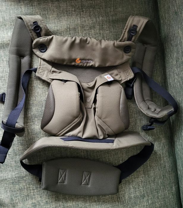 Продам новый кенгуру рюкзак.