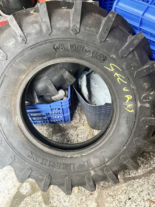 Pneus de trator Fenix 8,25-16