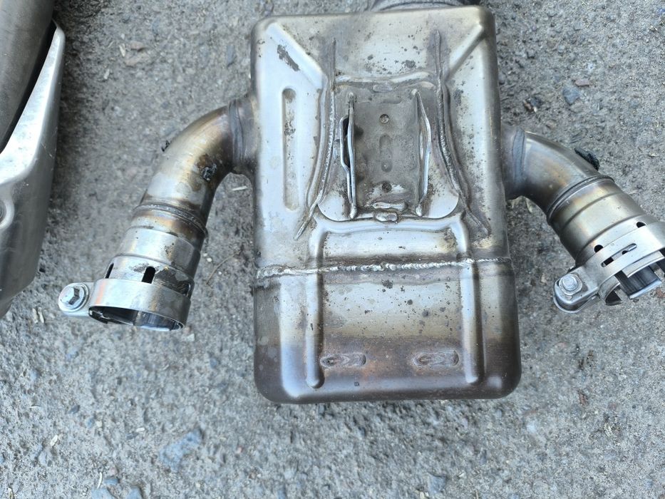 Глушник, прямоток акраповіч,acrapovic