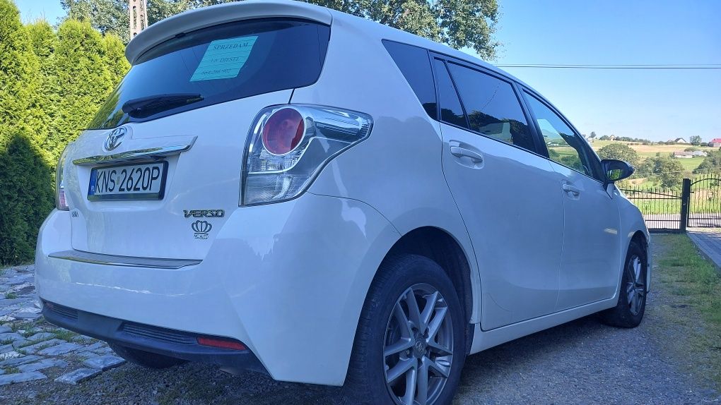 Sprzedam Toyota Verso 2015r 1 .6D4D. Biała perła.