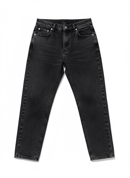 Чорні прямі джинси