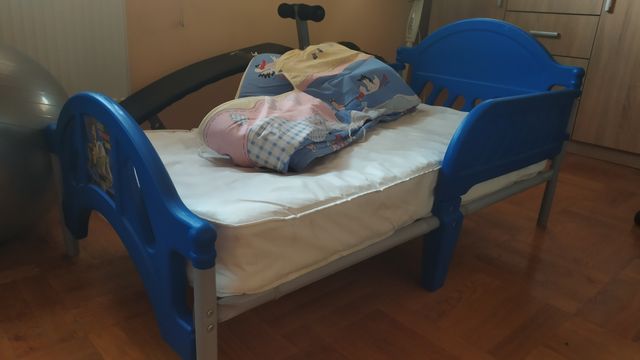 Łóżko łóżeczko + materac + pościel+ kołderka dla dziecka