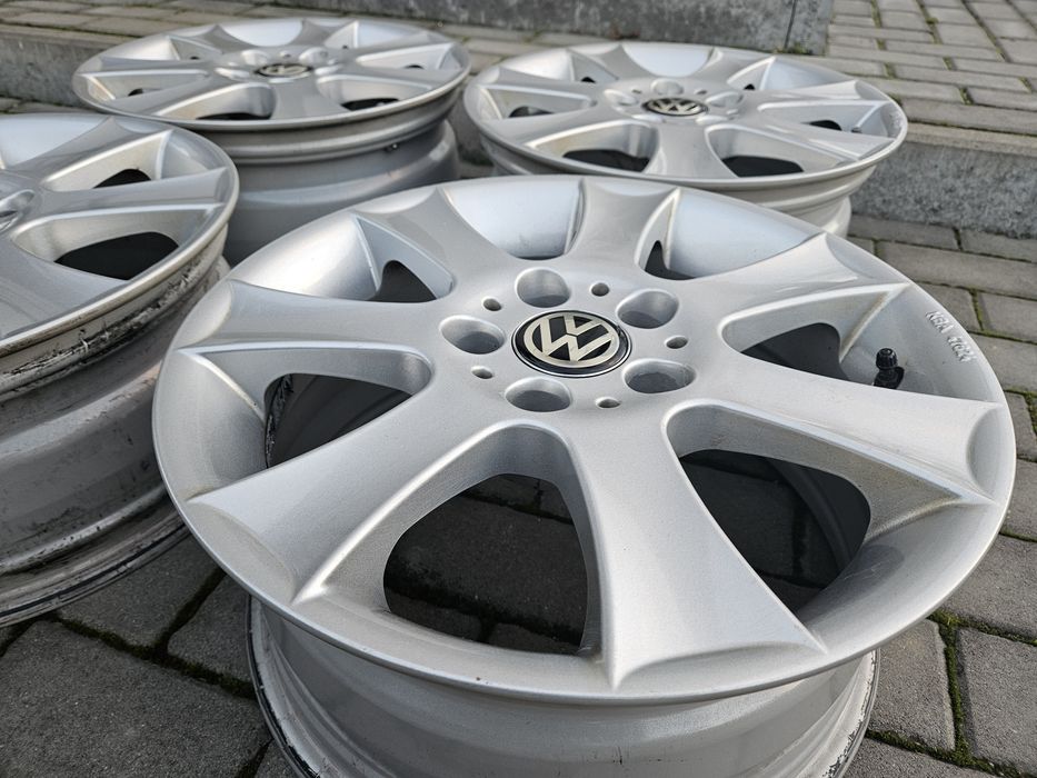 Felgi 7Jx16 5x112 VW Golf Passat B5 Touran Audi A4 B8 Skoda Octavia Eo