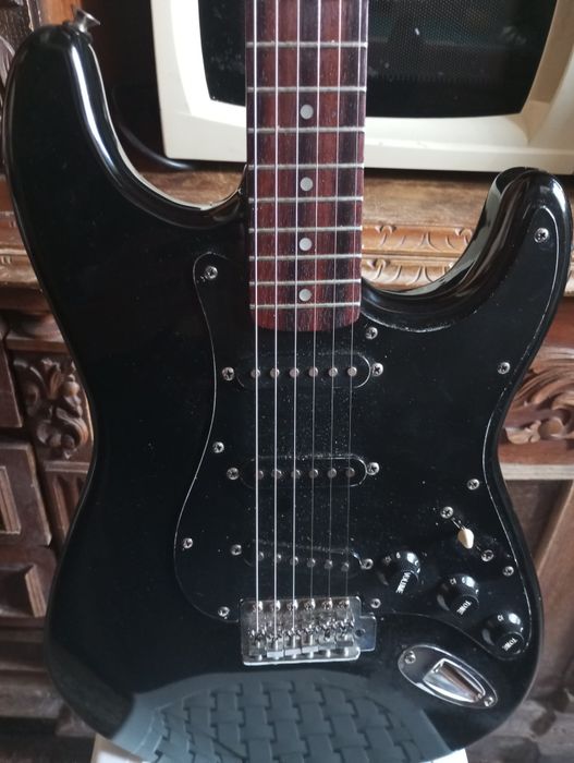 Guitarra fenders squier