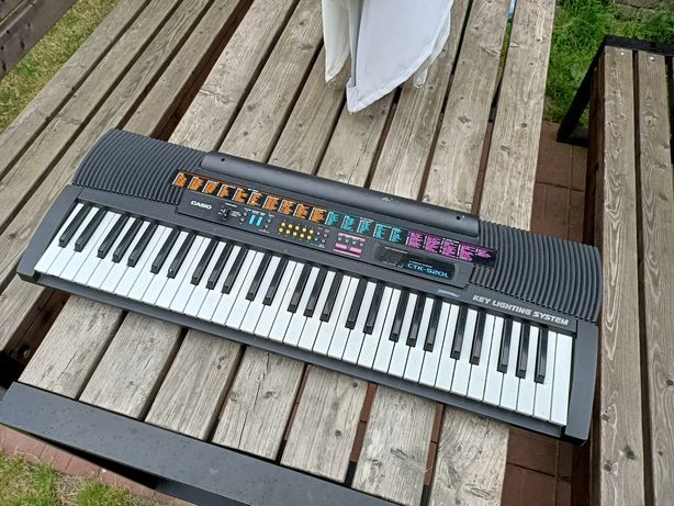 Keyboard CASIO CTK-520L