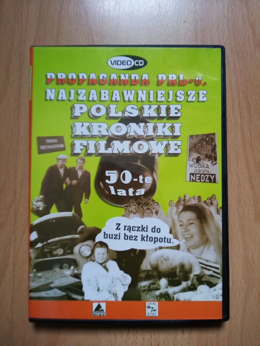 Płyty DVD z filmami lub CD z muzyką