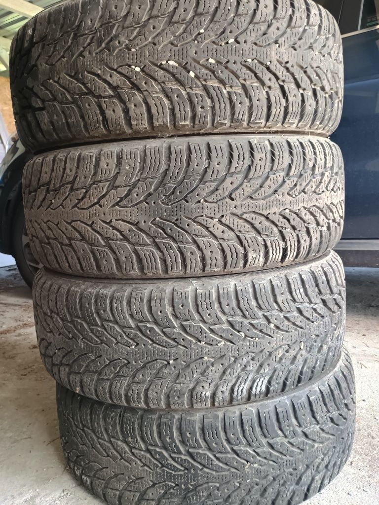Opony  225/60 R17 HAkkapeliitta 9 Suv 2019