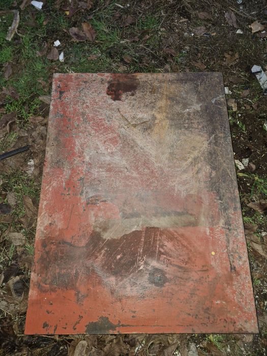 Продам кузню и поверочную плиту.