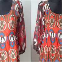 Sukienka z wiskozy z rękawami z szyfonu w oryginalne wzory