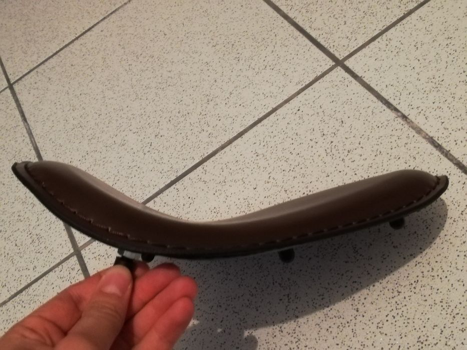 Banco de molas castanho Harley low profile