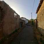 Vende-se terreno com 1250m2 e casa antiga em ruinas
