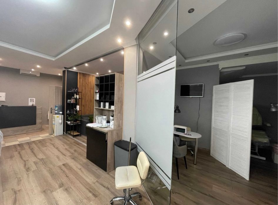 Терміновий продаж Комерційноі нерухомості м.Київ Дарницький р-н