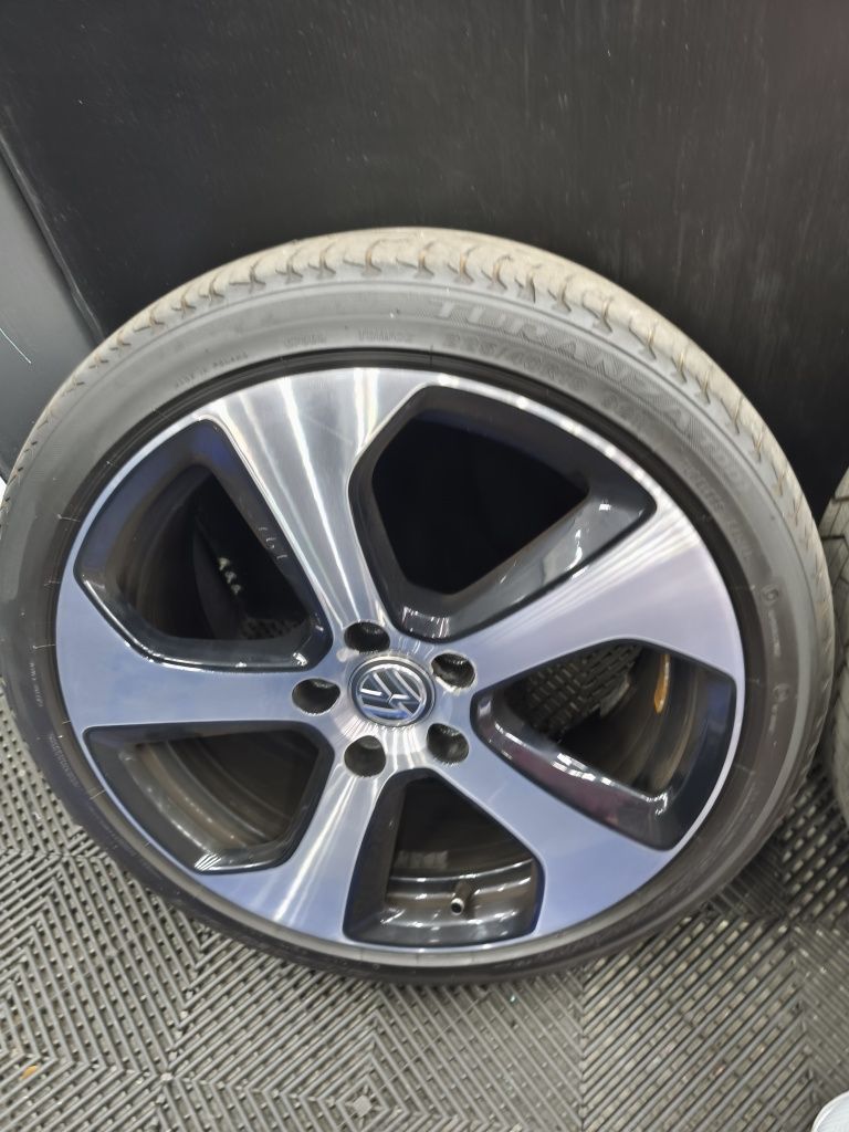Jantes 18 original Golf GTI