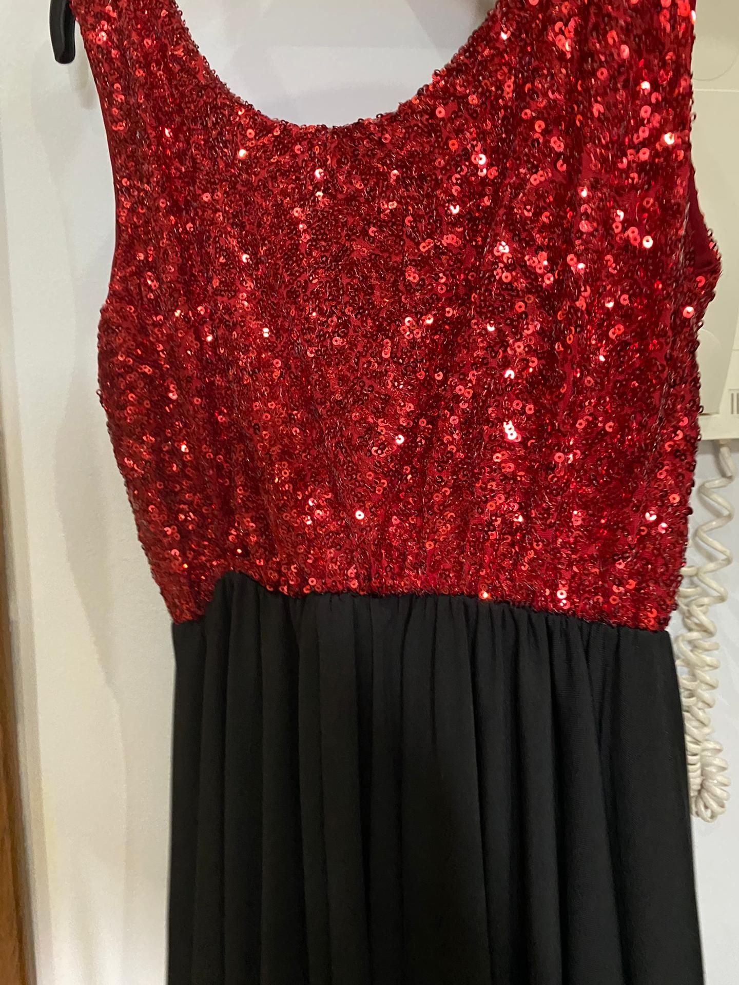 Vestido de noite com lantejoulas - vermelho ou azul