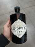 Garrafa vazia Hendrick's Gin