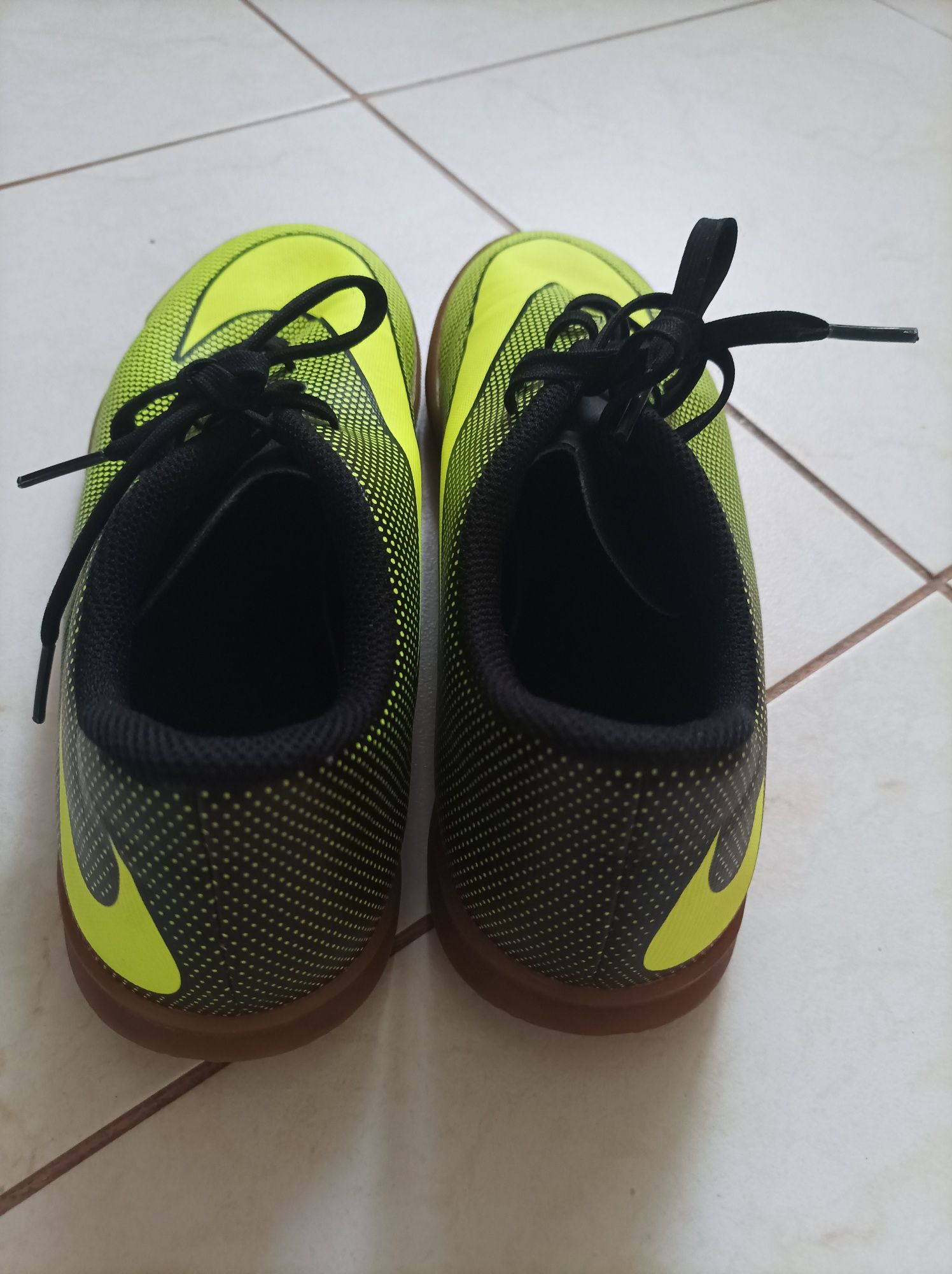 Buty halówki Nike r.40