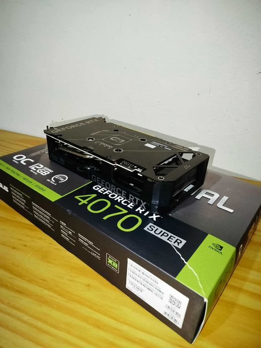 Gráfica RTX 4070 Super 12GB