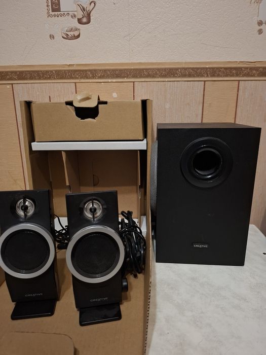 Продам акустическую систему Creative Inspire T3100