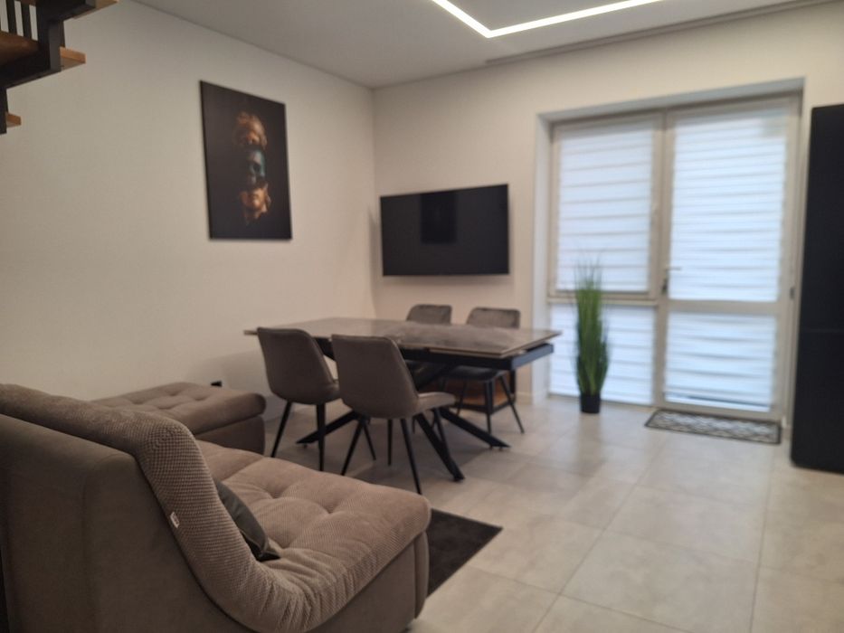 Таунхаус на Перемичці Перша здача Вільний