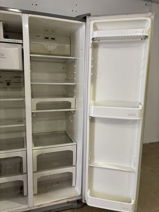 Великий та місткий холодильник LG з Европи Перевірений у наявності