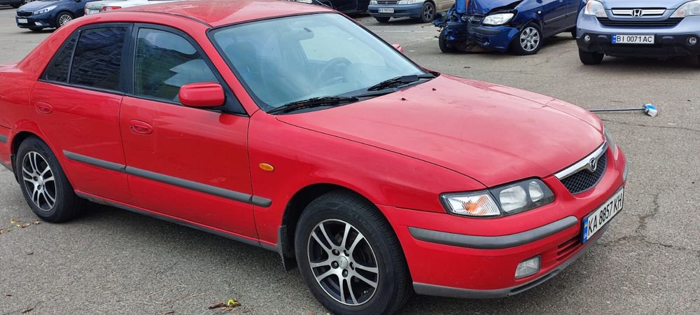 Автомобіль MAZDA 626