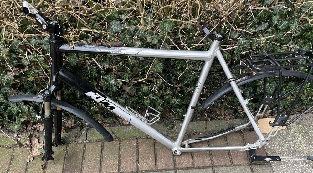 Rama 25" 63cm KTM Veneto Cross 28 duża + ew. dodatkowy osprzęt
