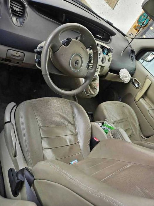 Renault Grand Scenic 1.5 dci 106CV 7 lugares