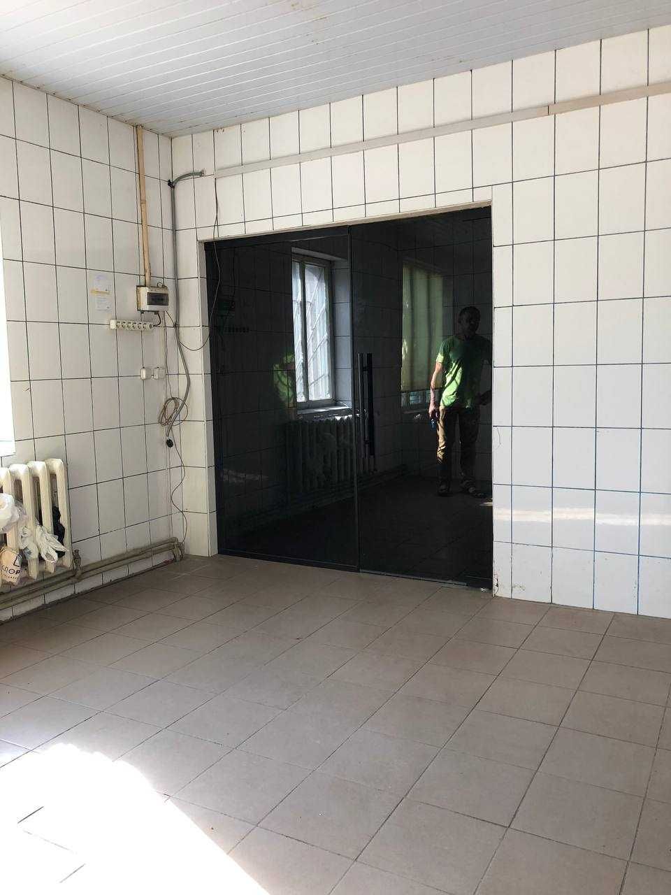 Виробниче приміщення, склад, ресторан "Урожай"
