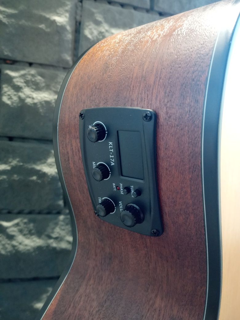 Gitara elektro akustyczna