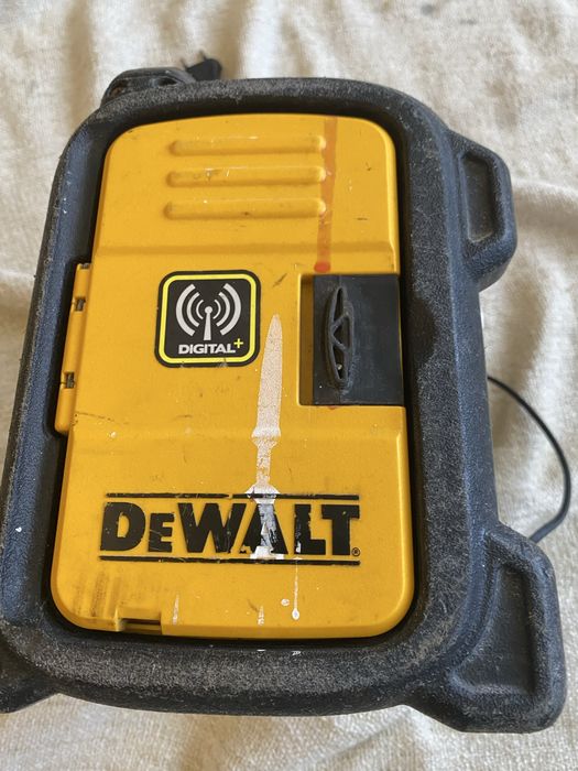 Радио DeWalt DCR020 Germany