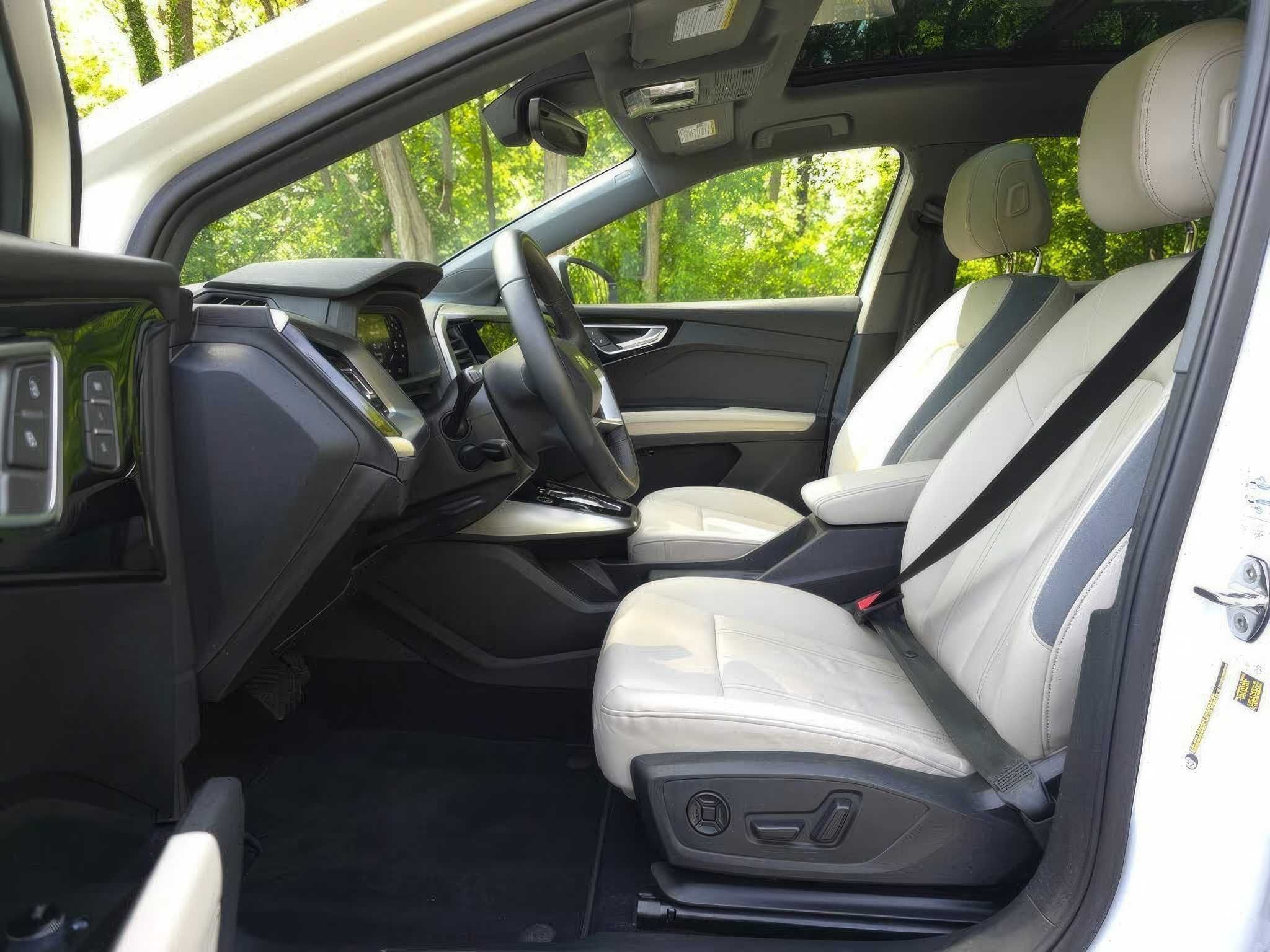 2023 Audi Q4 e-tron quattro Premium 50 TFSI AWD