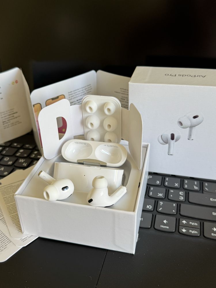 Бездротові навушники Apple Airpods Pro 2 Generation