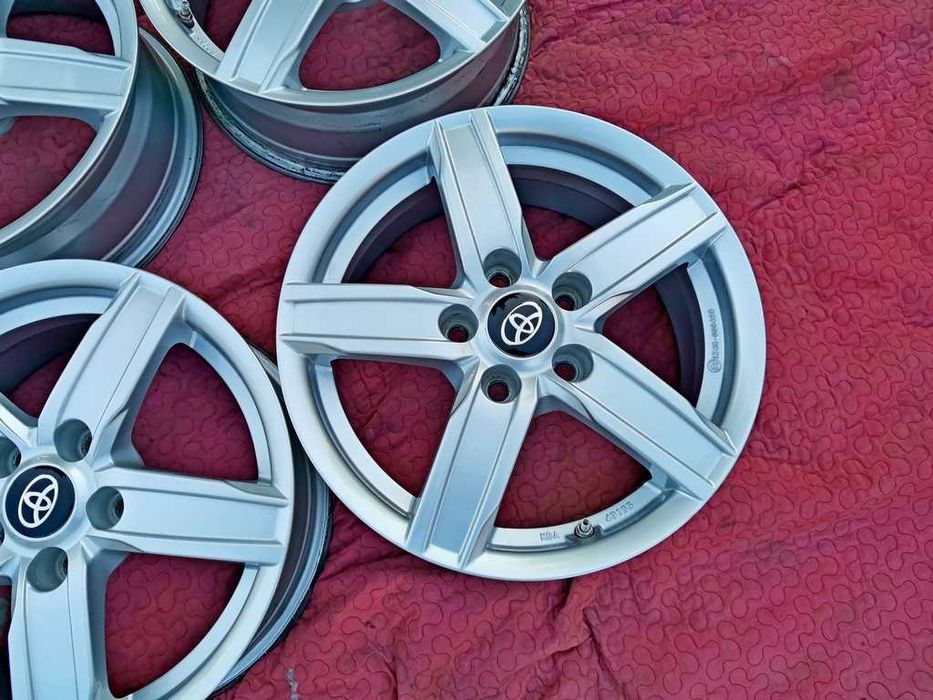 ALUFELGI 16' TOYOTA Corolla AURIS Avensis - ET36 - 5x114,3 -igła
