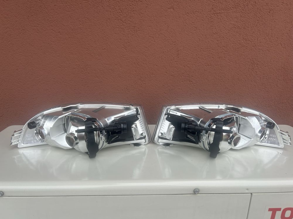 Протитуманні фари Шкода Skoda Superb Octavia A5 противотуманки туманки