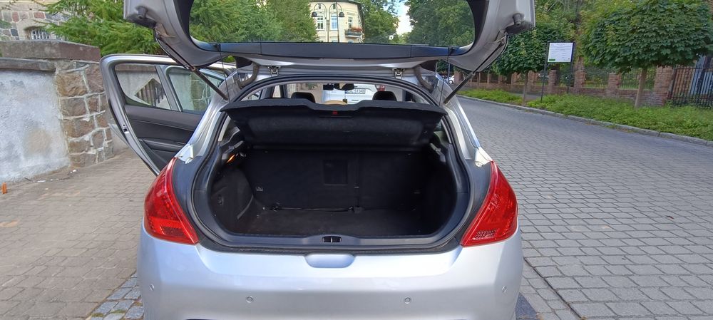 Peugeot 308 PRO PLUS