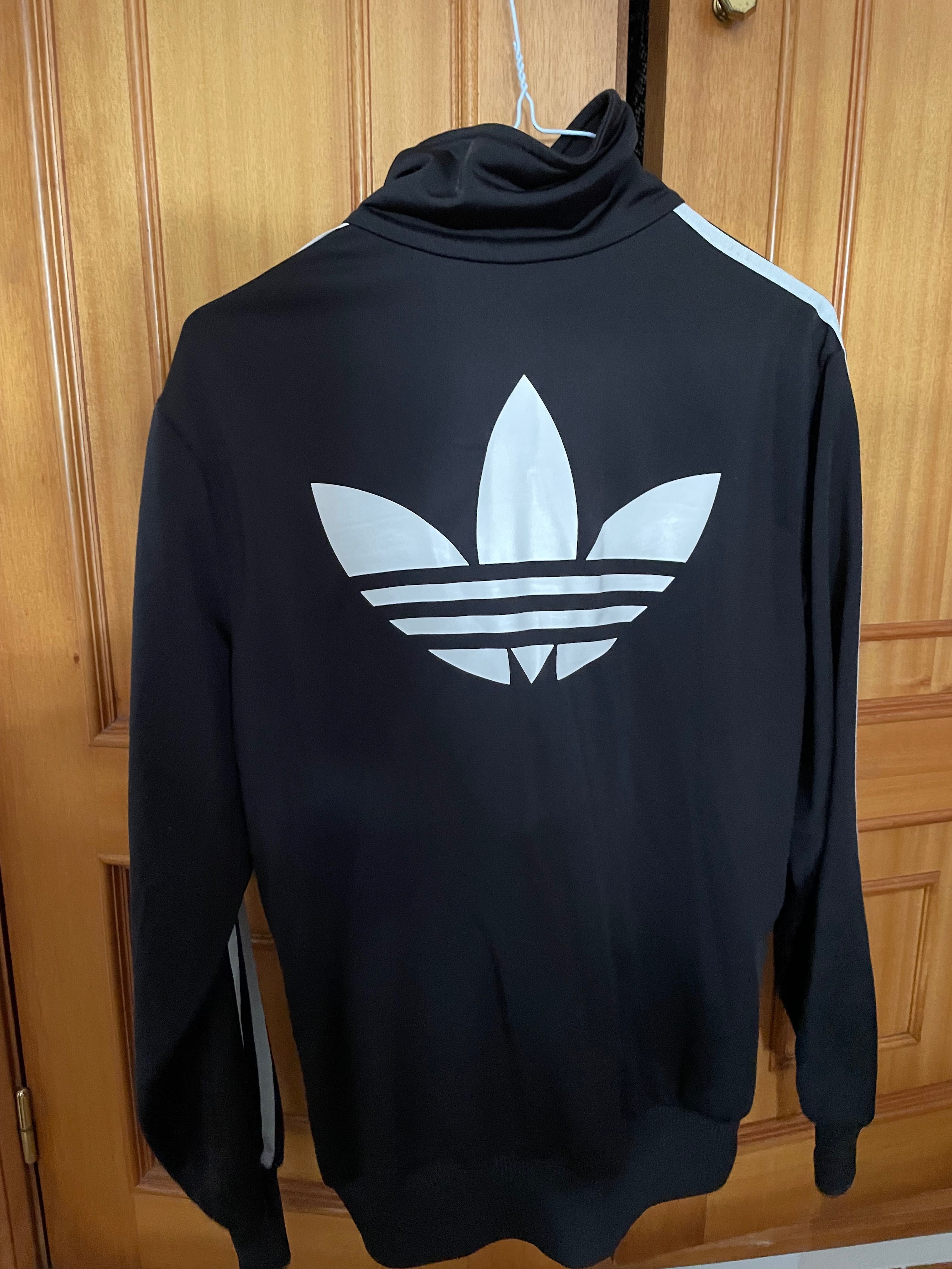 Casaco Clássico Adidas