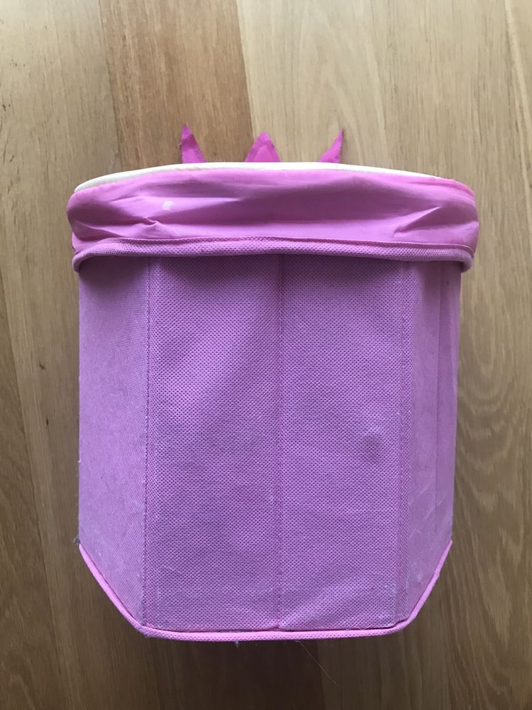 Kuferek pojemnik na zabawki