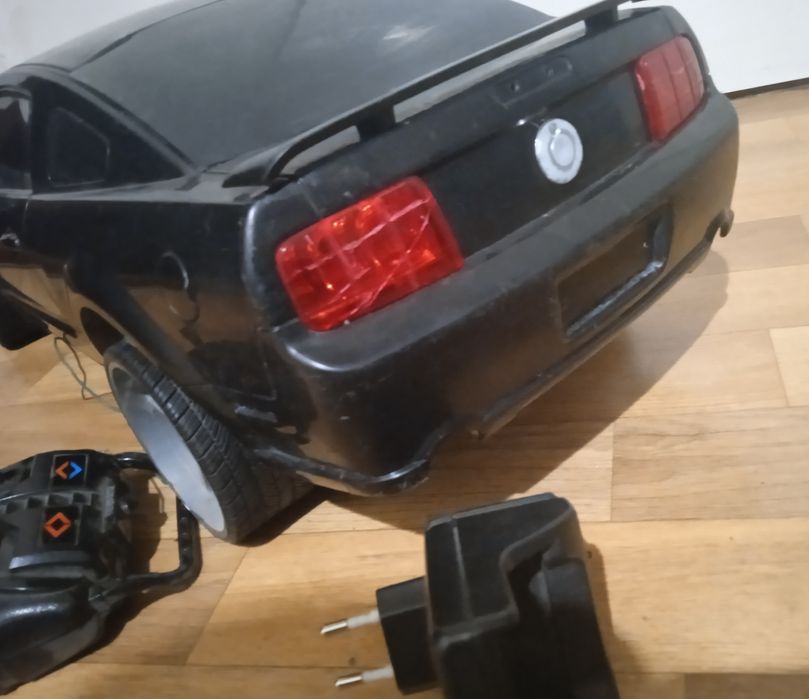 Ford Mustang GT на управлінні