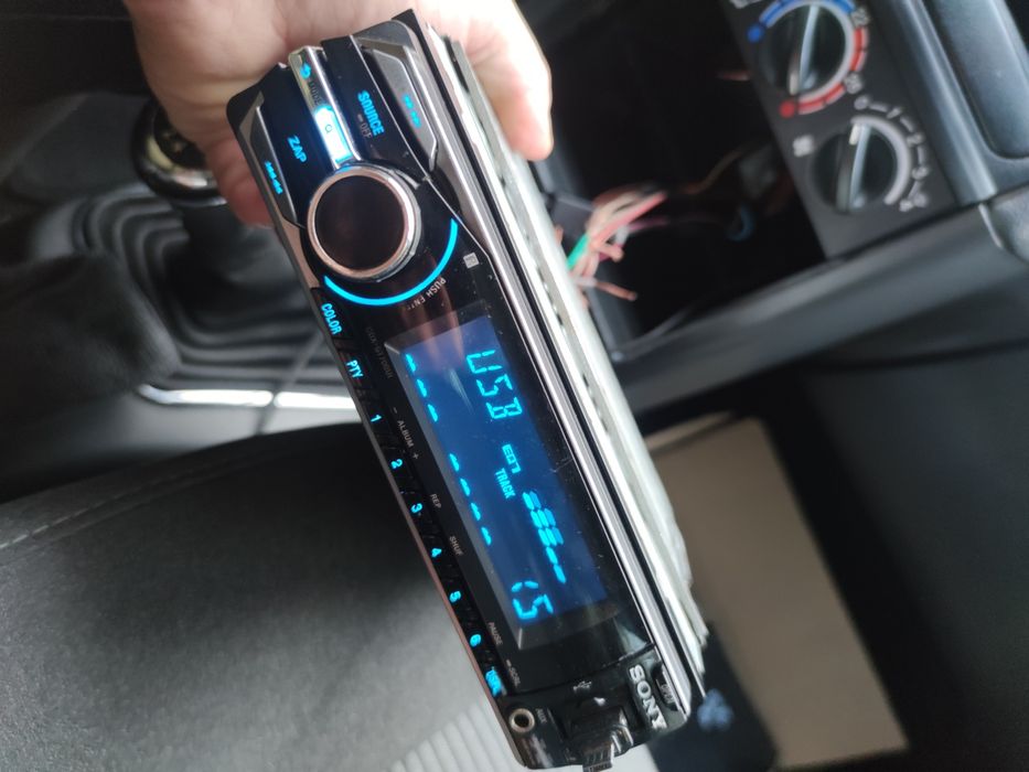 Автомагнитола SONY GT700UI