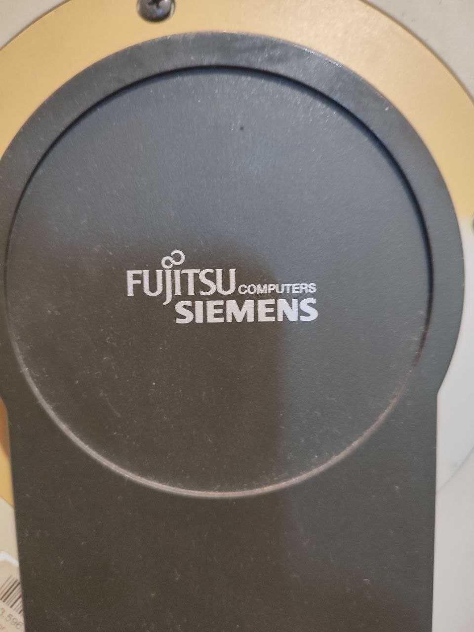Монитор Fudjitsu SIEMENS