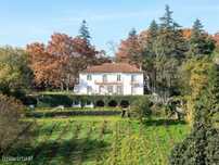 Quinta de charme com 4,3 hectares na margem do rio, a 1 hora de Lisboa