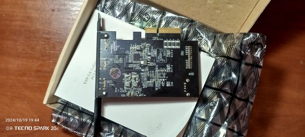 Високошвидкісна плата розширення  USB 3.X Enhanced Super Speed ​​PCle