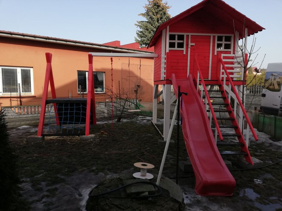 Domek dla dzieci plac zabaw