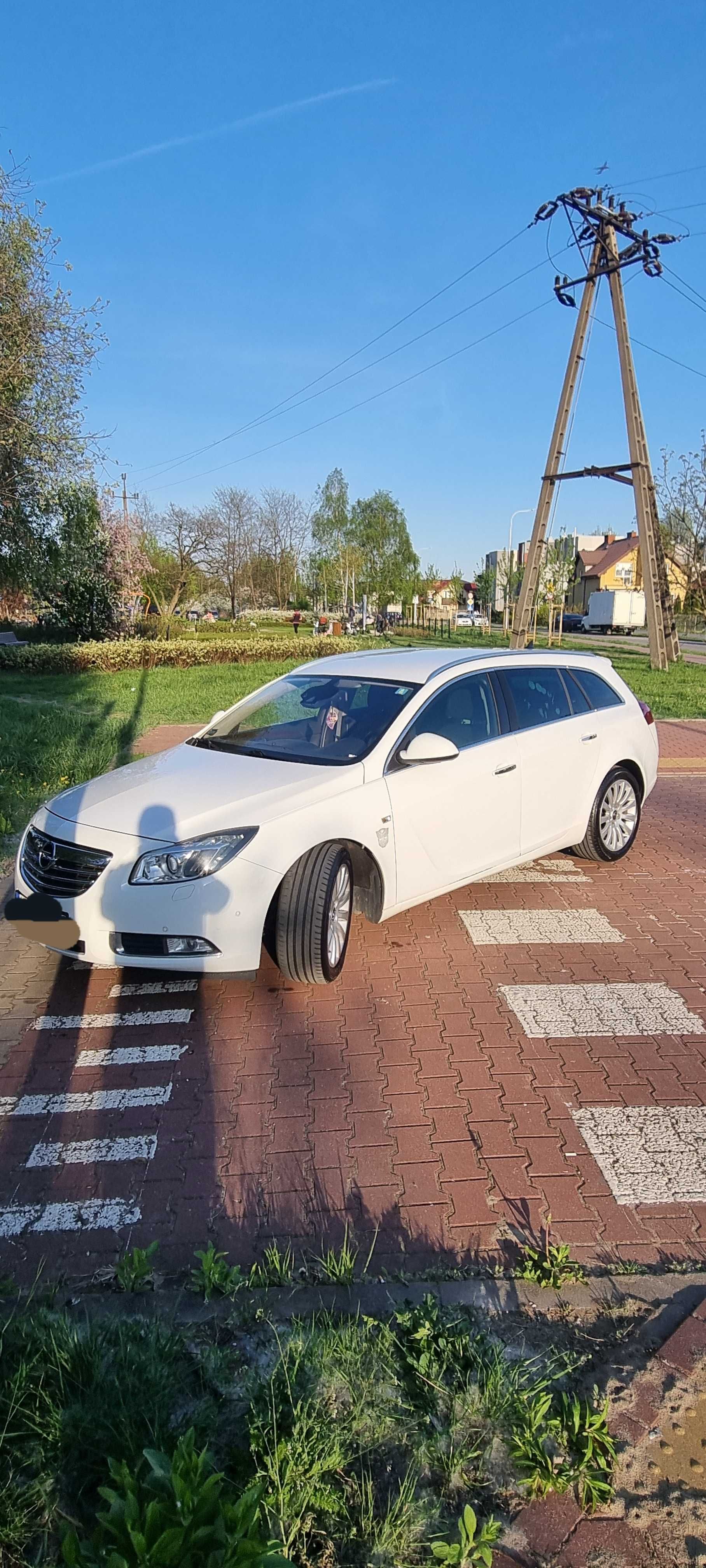 Opel insignia 2.0 turbo *xenon*skóra*