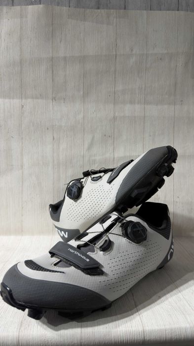 Powystawowe Buty Rowerowe Northwave  Razer 2 r. 44
