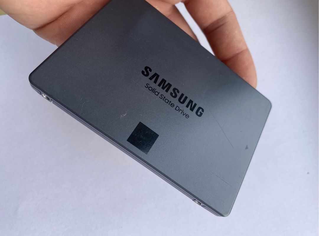 Dysk SSD Samsung V-NAND 870 QVO 1TB Nowy