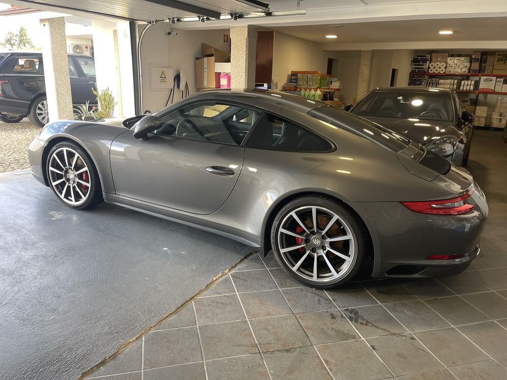 Porsche 911    991.2. 4S
