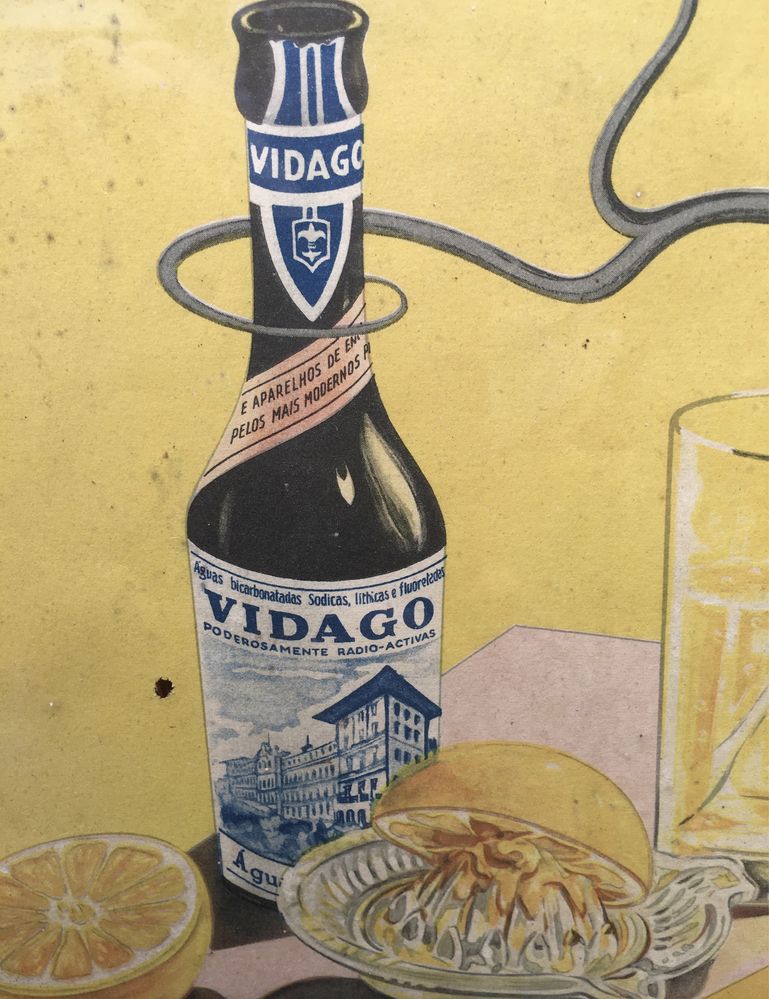 folha calendário "Águas de Vidago - março/abril 1959" com moldura